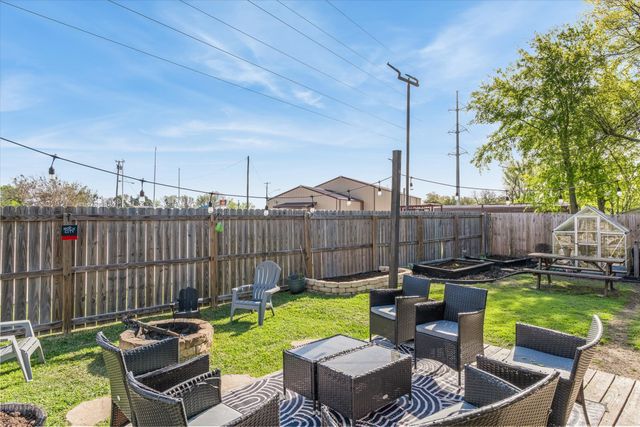 1035 Houston Street, Wills Point, TX 75169