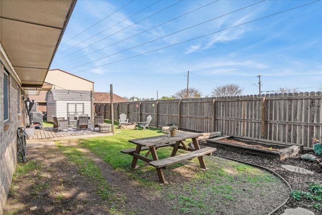 1035 Houston Street, Wills Point, TX 75169