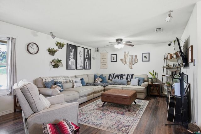 1035 Houston Street, Wills Point, TX 75169