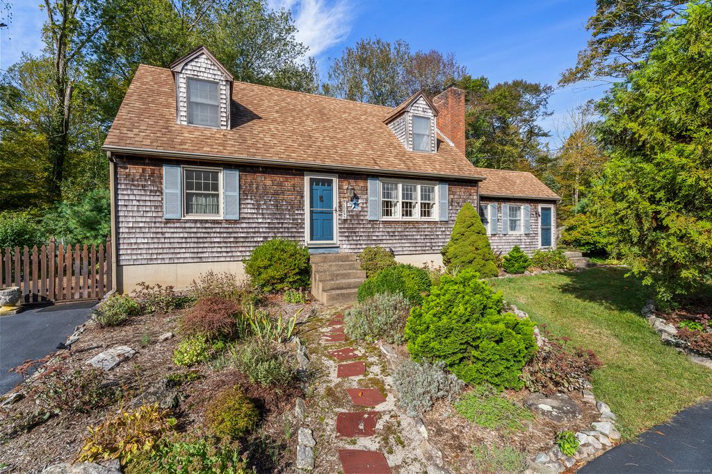 1064 North Road, Groton, CT 06340