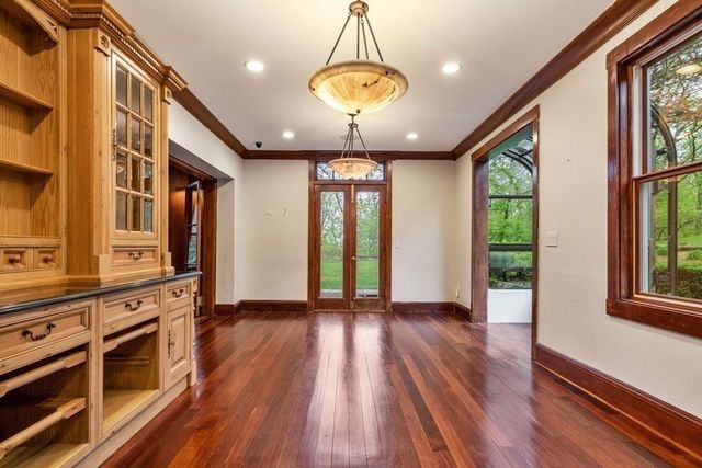 12 Summit Rd, Lexington, MA 02421