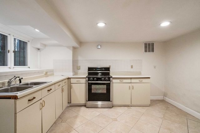 12 Summit Rd, Lexington, MA 02421