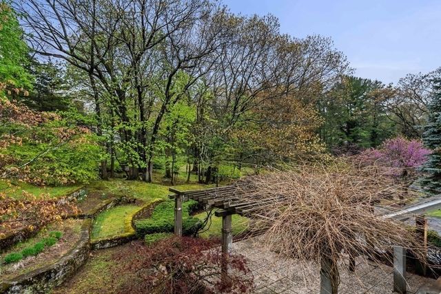 12 Summit Rd, Lexington, MA 02421