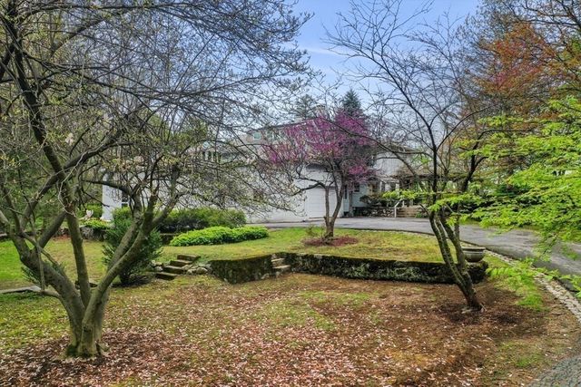 12 Summit Rd, Lexington, MA 02421