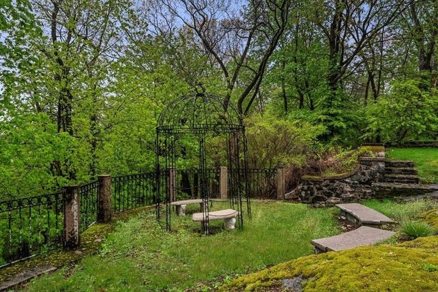 12 Summit Rd, Lexington, MA 02421