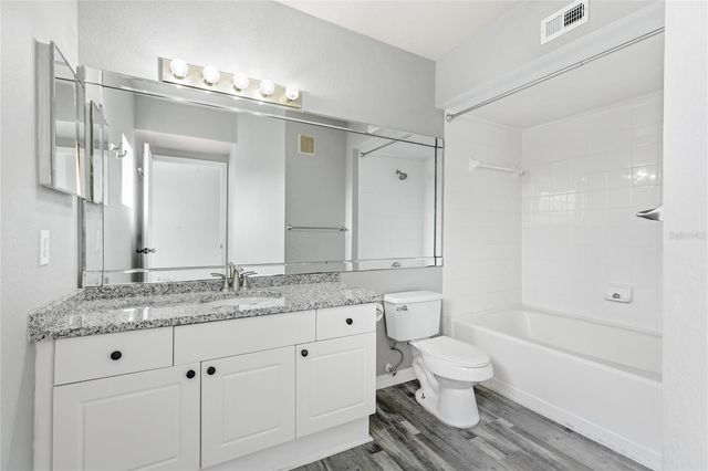 5122 NORTHRIDGE ROAD 307, Sarasota, FL 34238