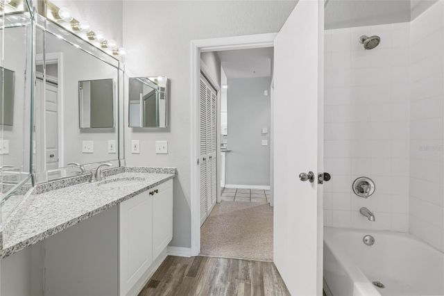 5122 NORTHRIDGE ROAD 307, Sarasota, FL 34238
