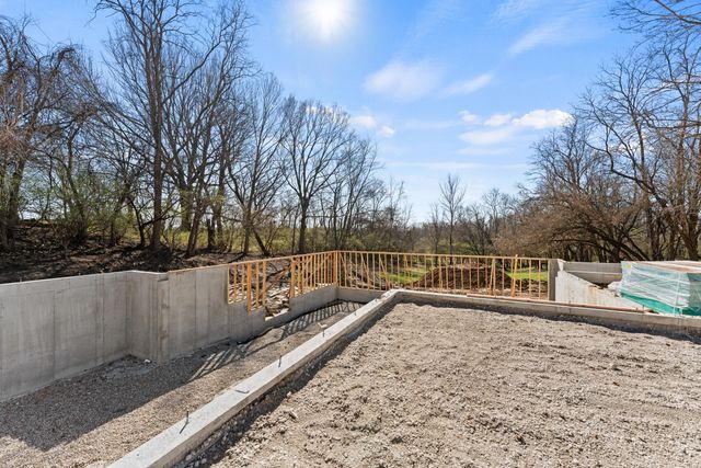 192 Kentucky Drive, Newport, KY 41071