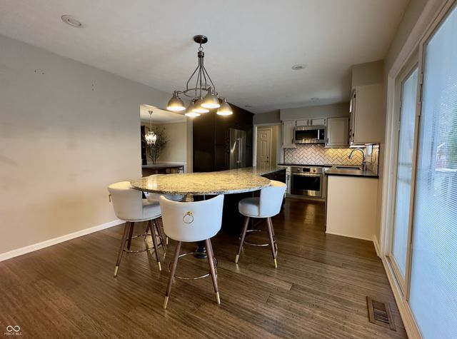 1260 Driftwood Drive, Carmel, IN 46033