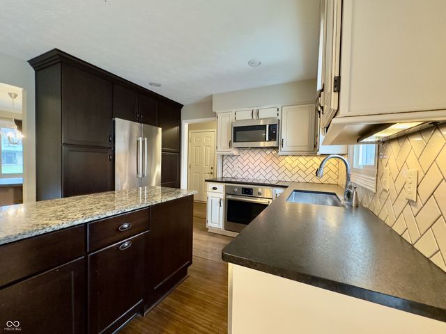 1260 Driftwood Drive, Carmel, IN 46033