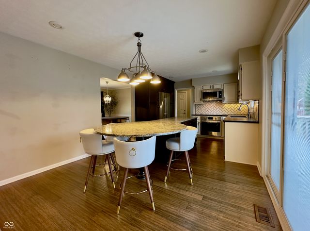 1260 Driftwood Drive, Carmel, IN 46033