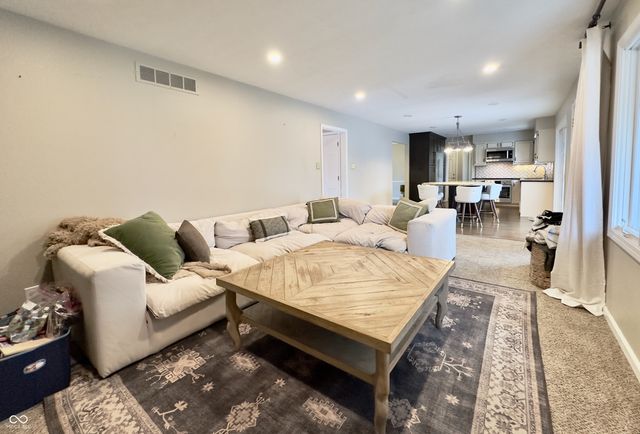 1260 Driftwood Drive, Carmel, IN 46033