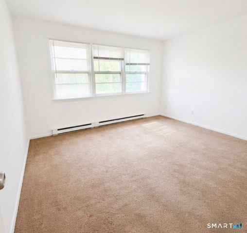 1730 State Street 208, Hamden, CT 06517