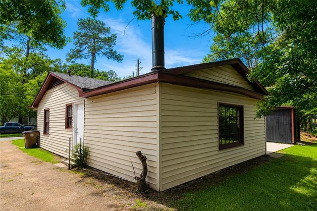 2520 Farnell Drive, Mobile, AL 36605