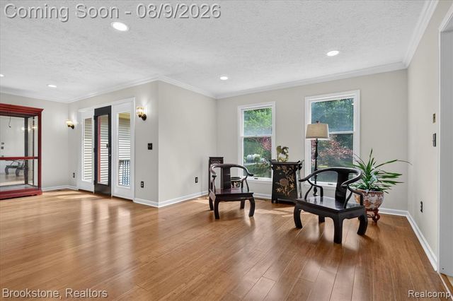 368 Bonnie Circle, Howell, MI 48843