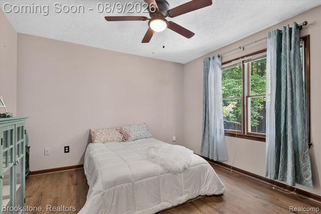 368 Bonnie Circle, Howell, MI 48843