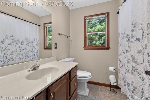 368 Bonnie Circle, Howell, MI 48843