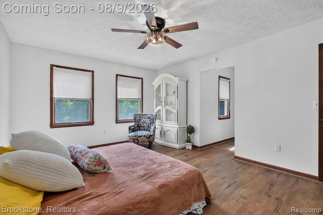368 Bonnie Circle, Howell, MI 48843