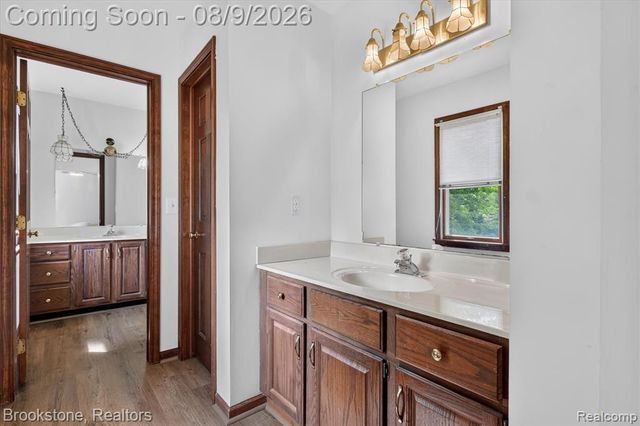 368 Bonnie Circle, Howell, MI 48843
