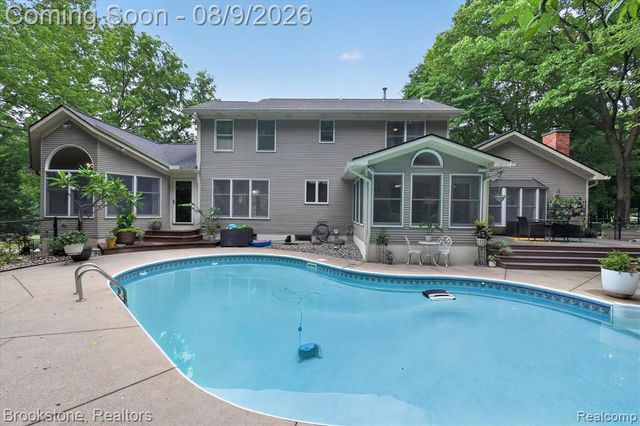 368 Bonnie Circle, Howell, MI 48843