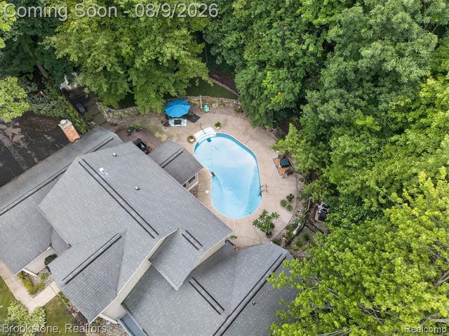 368 Bonnie Circle, Howell, MI 48843