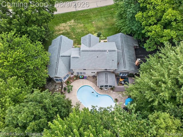 368 Bonnie Circle, Howell, MI 48843