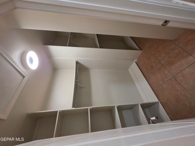 155 S Moon Road, Socorro, TX 79927