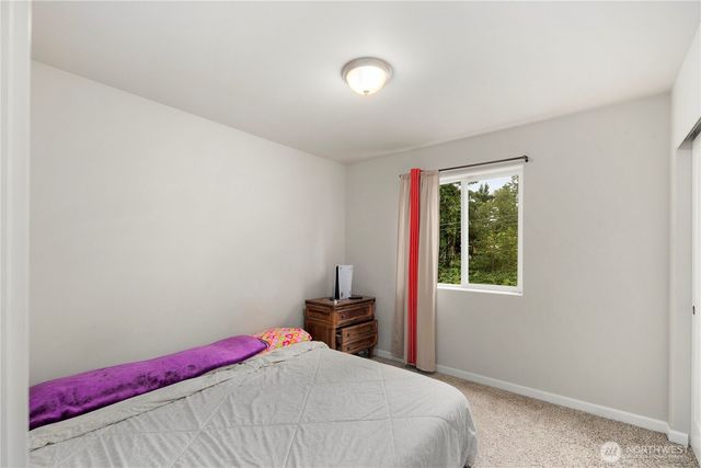 1202 E 58th Street, Tacoma, WA 98404