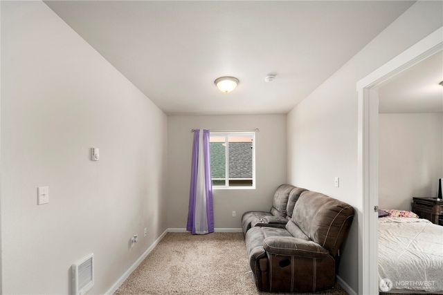 1202 E 58th Street, Tacoma, WA 98404