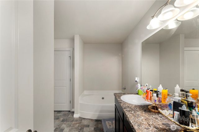 1202 E 58th Street, Tacoma, WA 98404