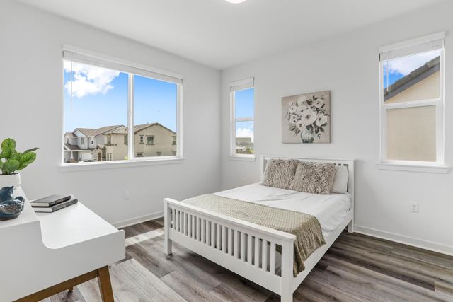 3104 Needham Ave, Lathrop, CA 95330