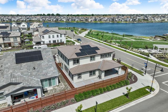 3104 Needham Ave, Lathrop, CA 95330