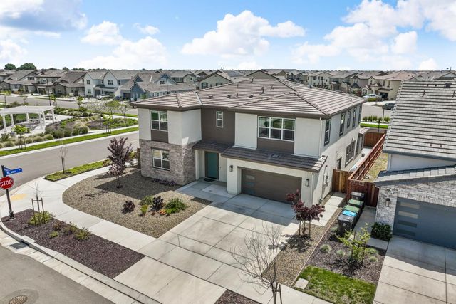 3104 Needham Ave, Lathrop, CA 95330