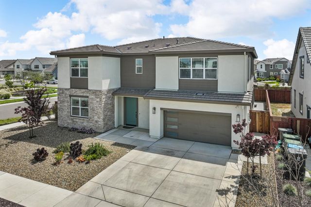 3104 Needham Ave, Lathrop, CA 95330