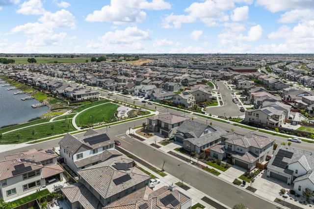 3104 Needham Ave, Lathrop, CA 95330