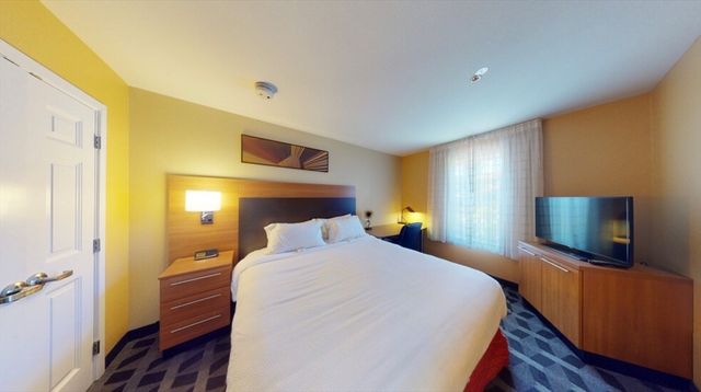 20 International Place 209, Tewksbury, MA 01876