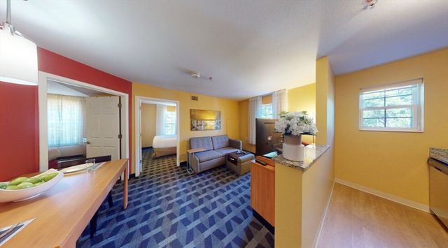 20 International Place 209, Tewksbury, MA 01876