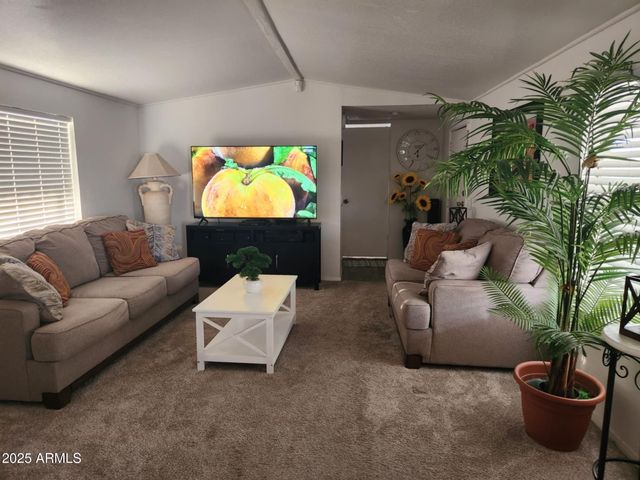 20861 E MINGUS Drive, Mayer, AZ 86333