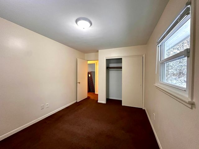 2720 Gilboa Avenue, Zion, IL 60099