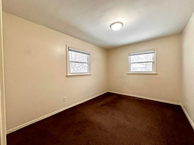 2720 Gilboa Avenue, Zion, IL 60099