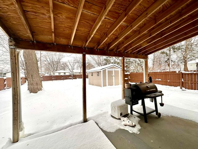 2720 Gilboa Avenue, Zion, IL 60099