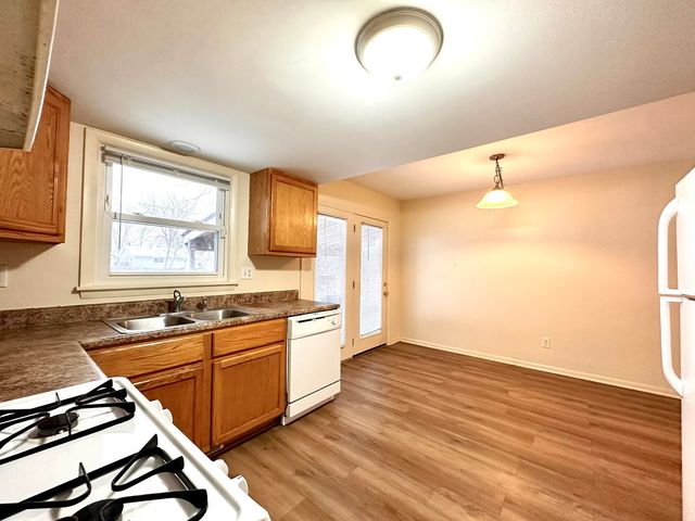 2720 Gilboa Avenue, Zion, IL 60099