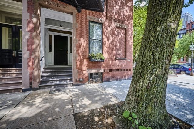 20 Hereford Street 4, Boston, MA 02115