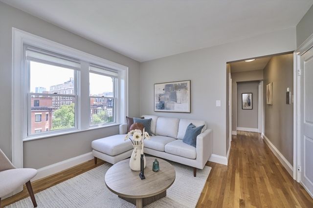 20 Hereford Street 4, Boston, MA 02115