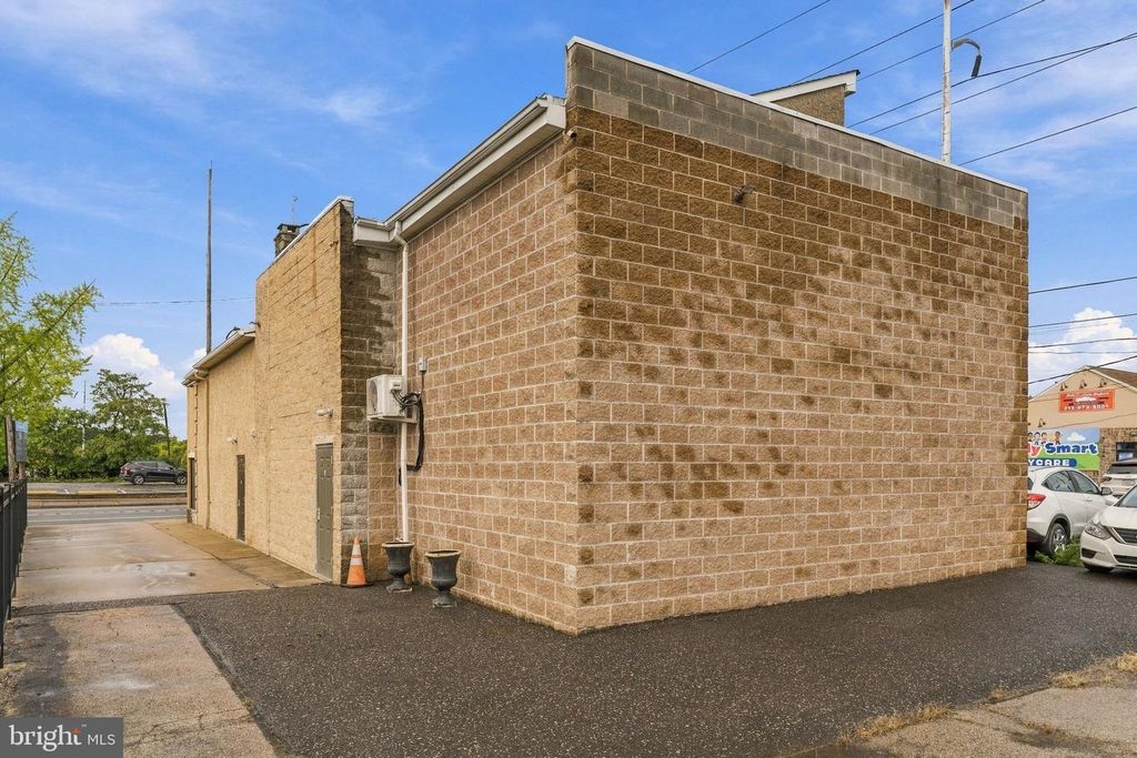 9353-55 OLD BUSTLETON AVE, Philadelphia, PA 19115 — photo 4