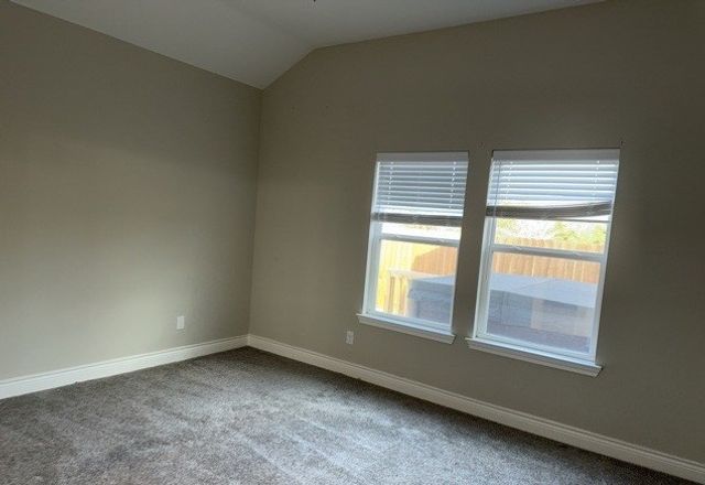403 Ellis Place Drive, Greenville, TX 75402