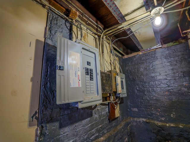 224 N Lockwood Avenue, Chicago, IL 60644