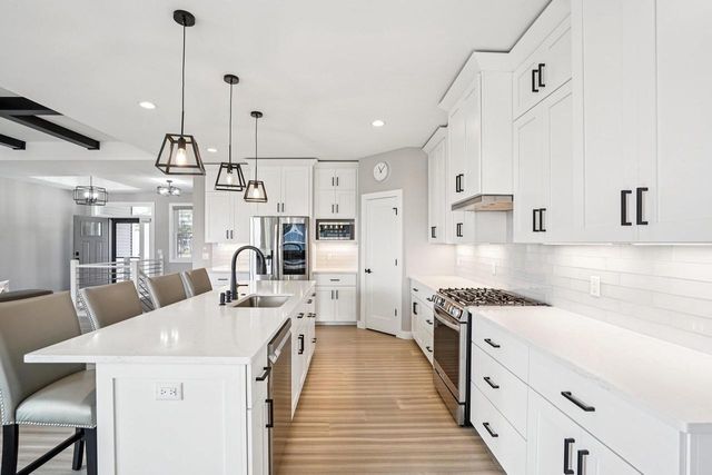 1208 Thistle Dew Lane, Waunakee, WI 53597