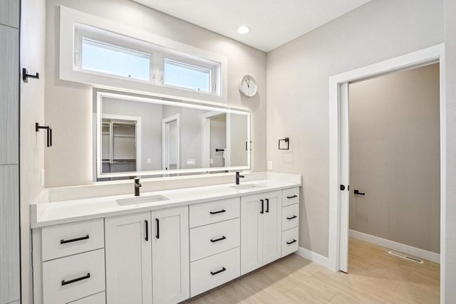 1208 Thistle Dew Lane, Waunakee, WI 53597