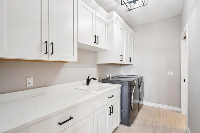 1208 Thistle Dew Lane, Waunakee, WI 53597